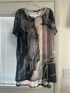 Women's Abstract Print Short Sleeve Tunic - Pink, Black & Gray